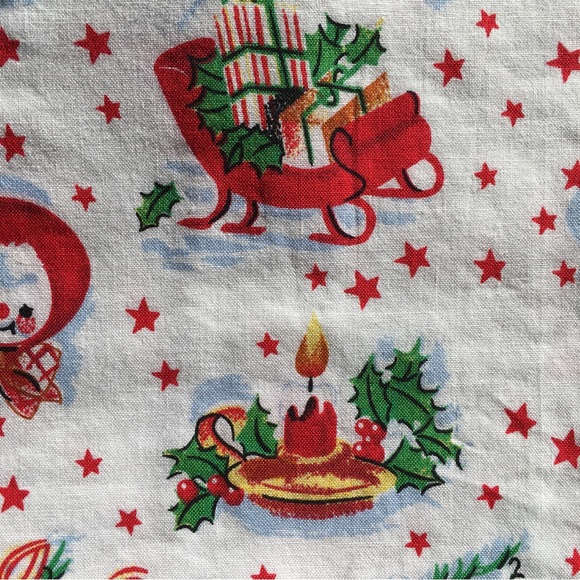 ✨Retro Christmas Reversible Placemats, Set of 2✨ - Picture 8 of 13